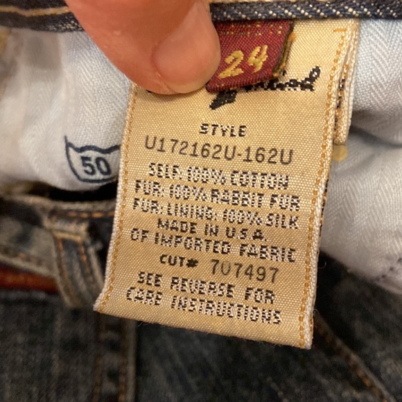 7 For All Mankind Fur Trim Crop Jean - Picture 4 of 9